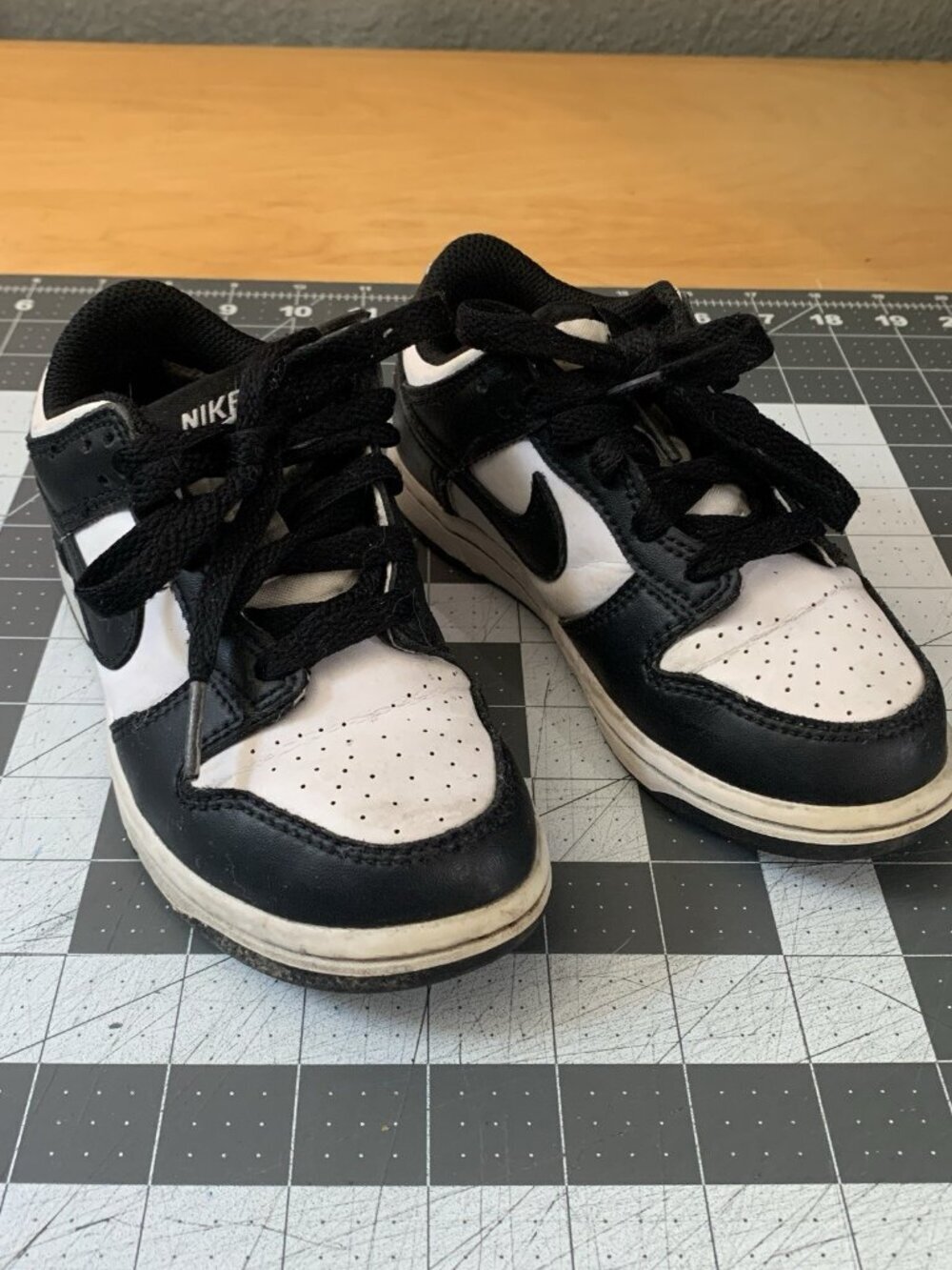 Nike Dunk Low Retro PS Panda White Black Size 12C Sneakers CW1589-100 STAIN